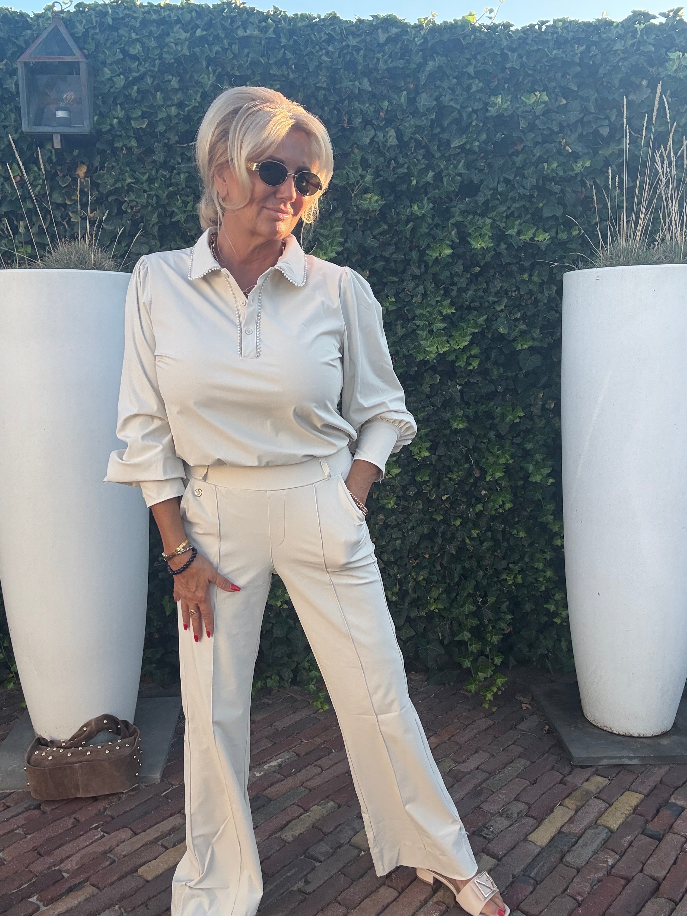 Top Triple Nine with pearls on collar TP6926 Kit